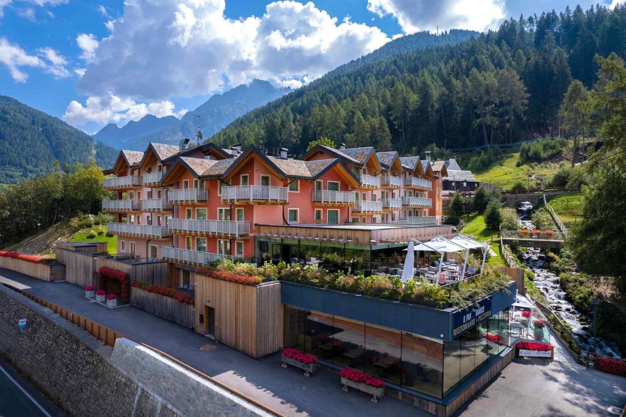 Residence Adamello Resort ポンテ・ディ・レーニョ エクステリア 写真